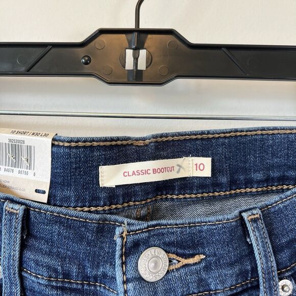 Levi's Women’s Classic Bootcut Jeans Hypersoft Medium Wash Size 10 Short NWT’s - Picture 9 of 15